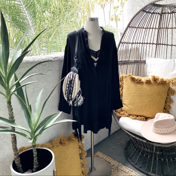 z a r a . o v e r s i z e d . f r i n g e . t o p - Picture 2 of 8